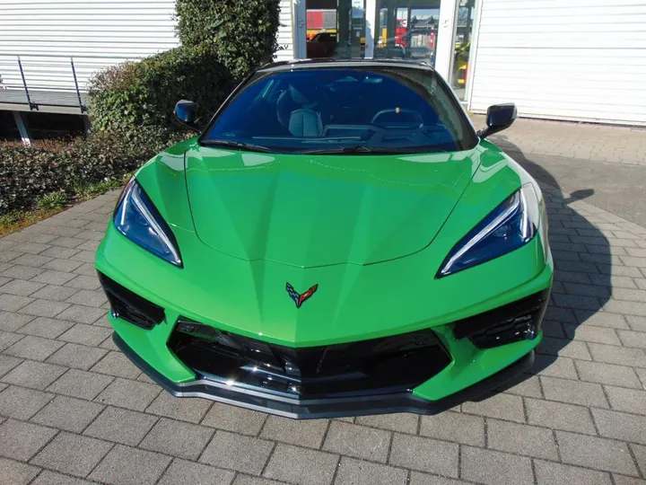 Corvette C8