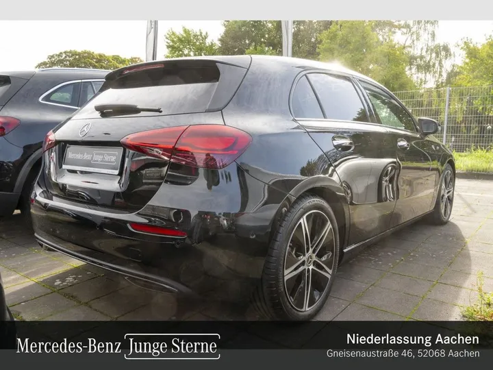 Mercedes-Benz A 200