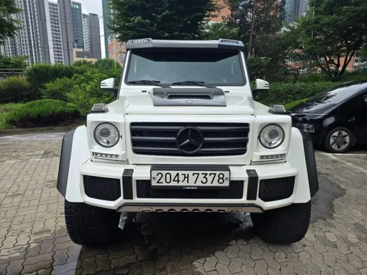 Mercedes-Benz G-Class
