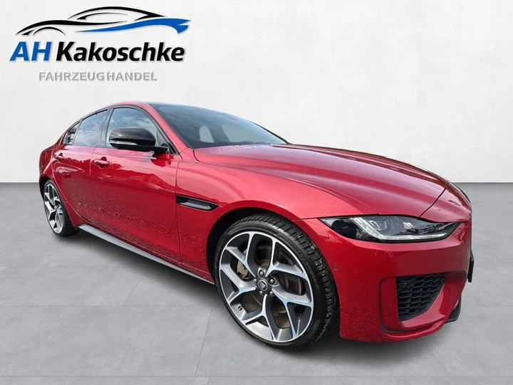 Jaguar XE