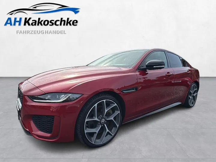 Jaguar XE