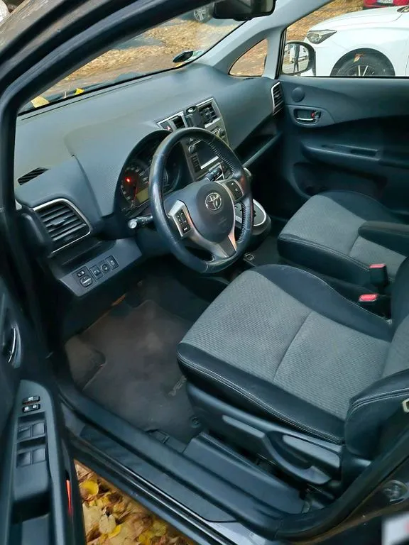 Toyota Verso-S