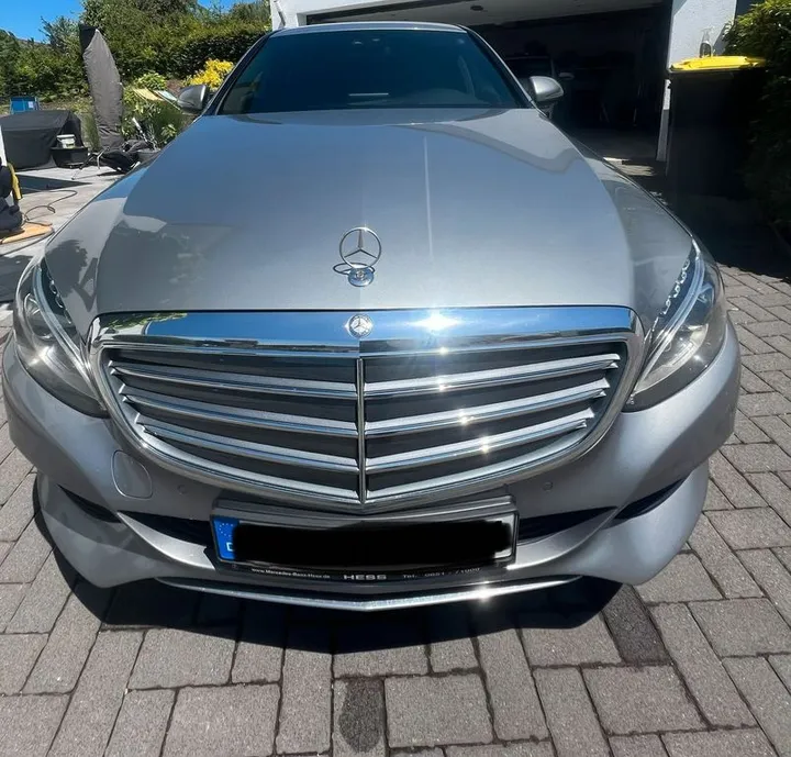 Mercedes-Benz C 220