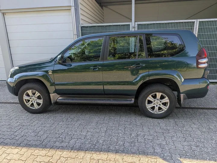 Toyota Land Cruiser