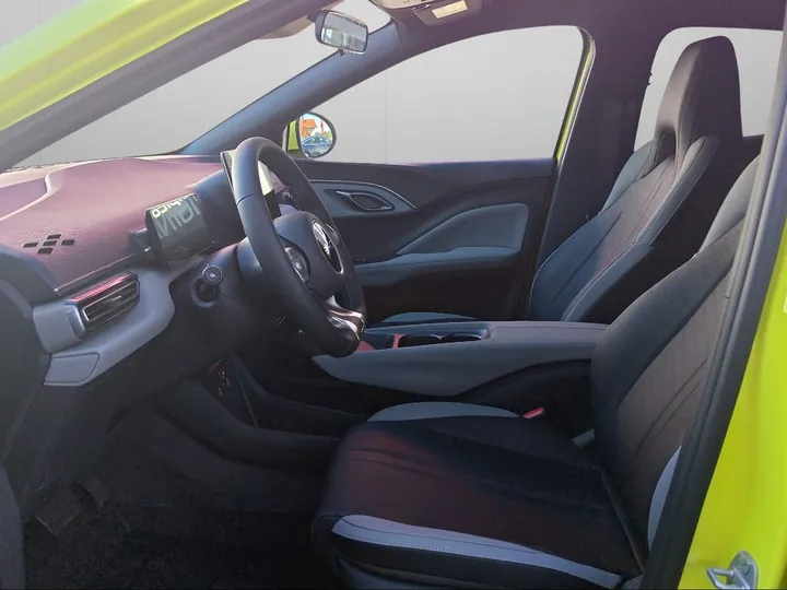 BYD DOLPHIN SURF