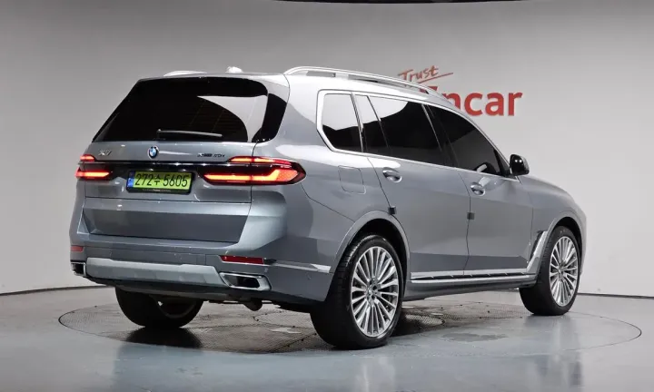BMW X7