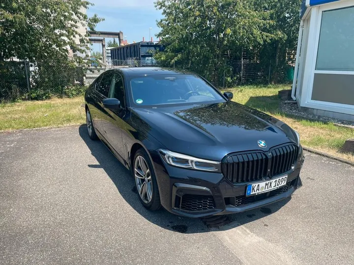 BMW 730
