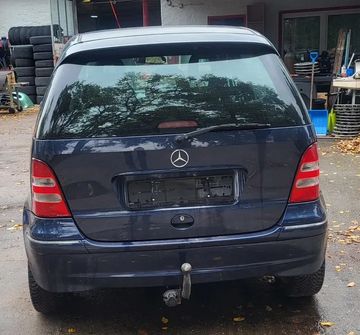 Mercedes-Benz 190