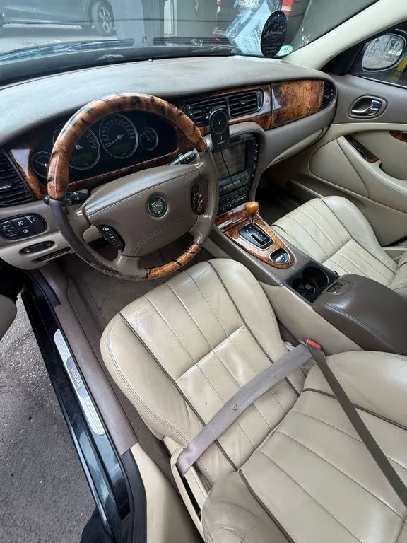 Jaguar S-Type
