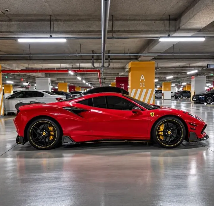 Ferrari F8