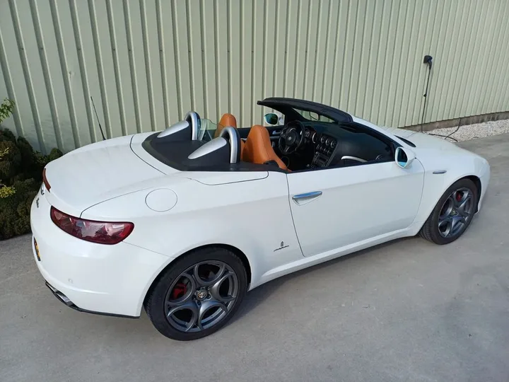 Alfa Romeo Spider