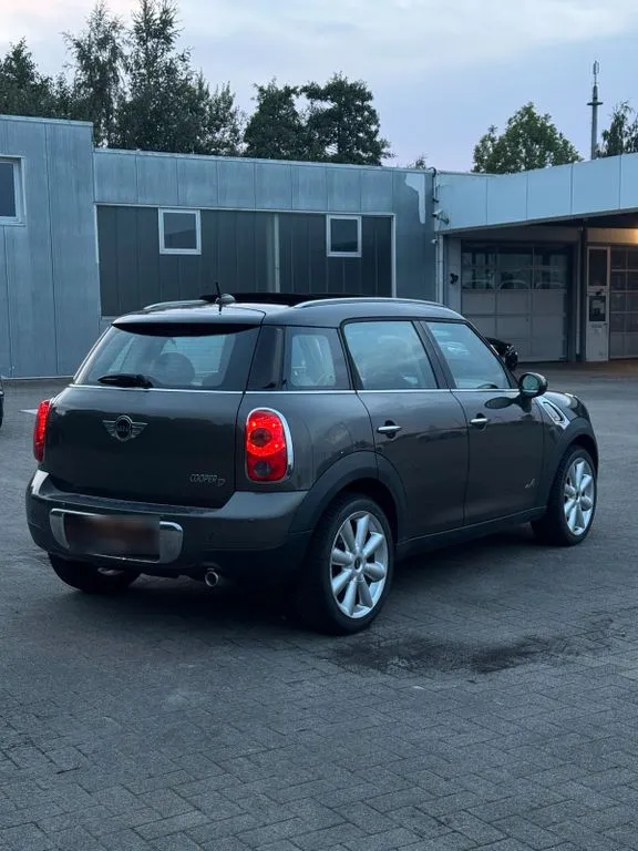 MINI Cooper D