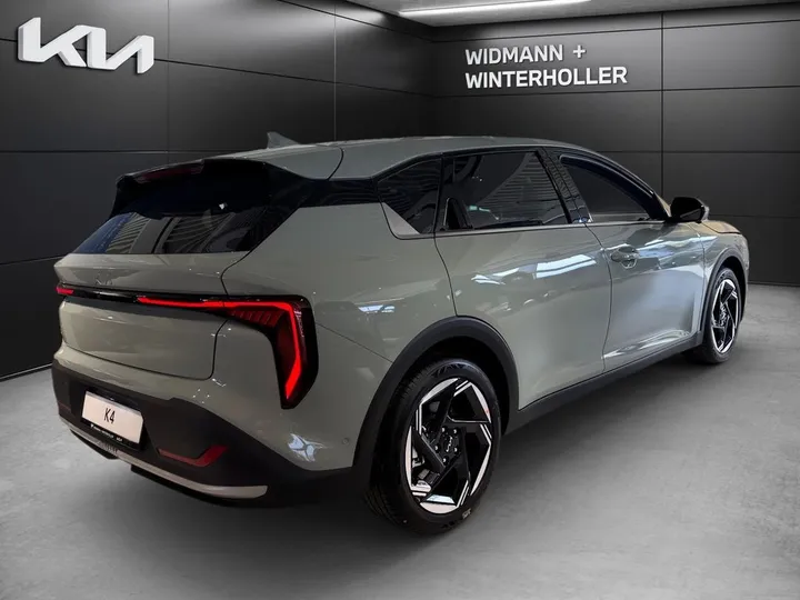Kia K4