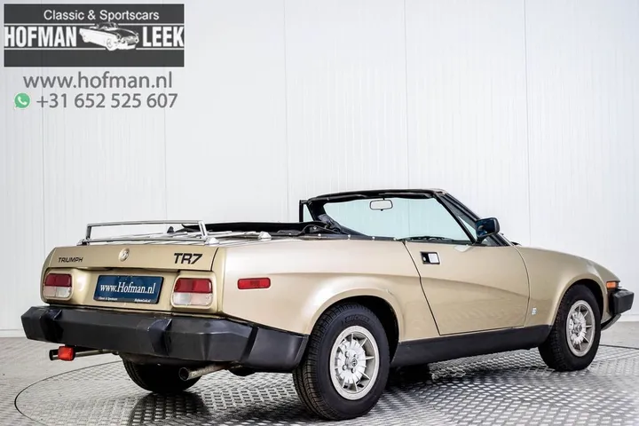 Triumph TR8