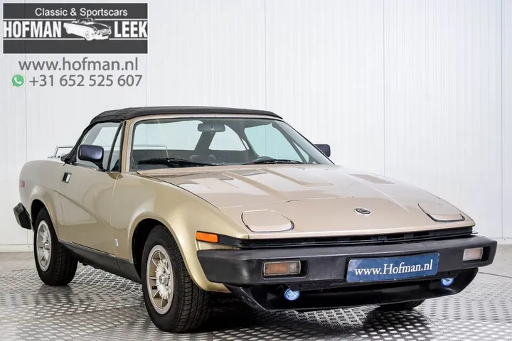 Triumph TR8
