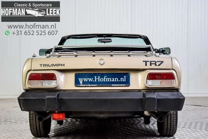 Triumph TR8