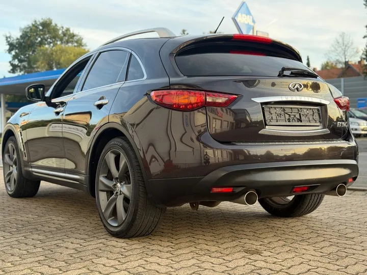 Infiniti FX