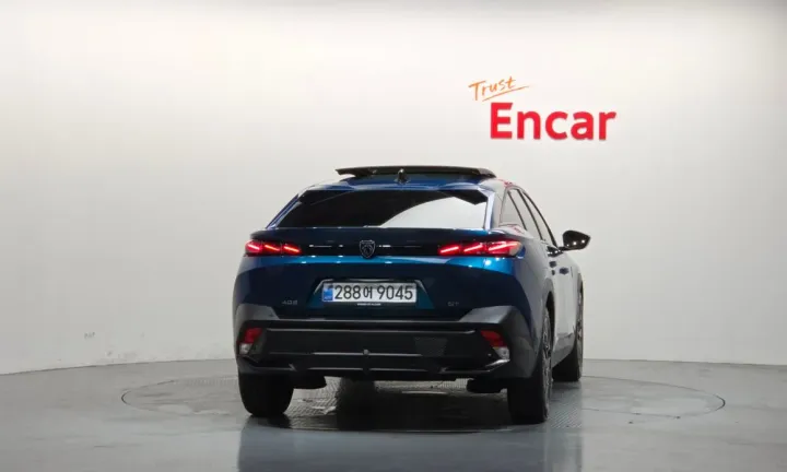 Peugeot 408