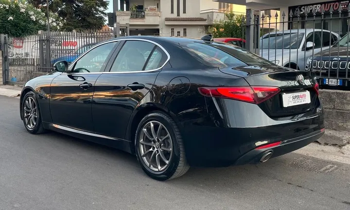 Alfa Romeo Giulia