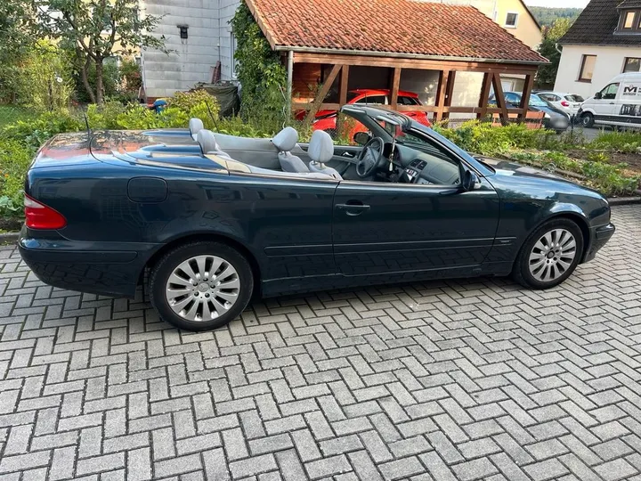 Mercedes-Benz CLK 200