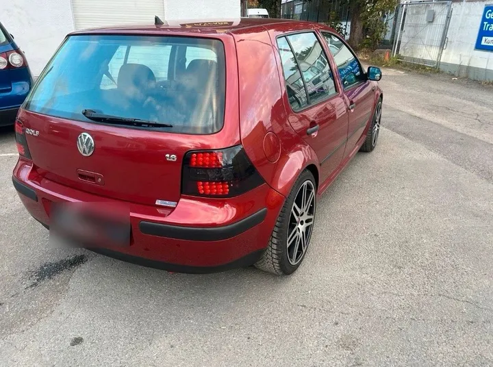 Volkswagen Golf