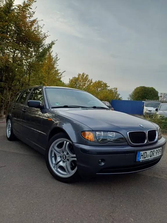 BMW 320