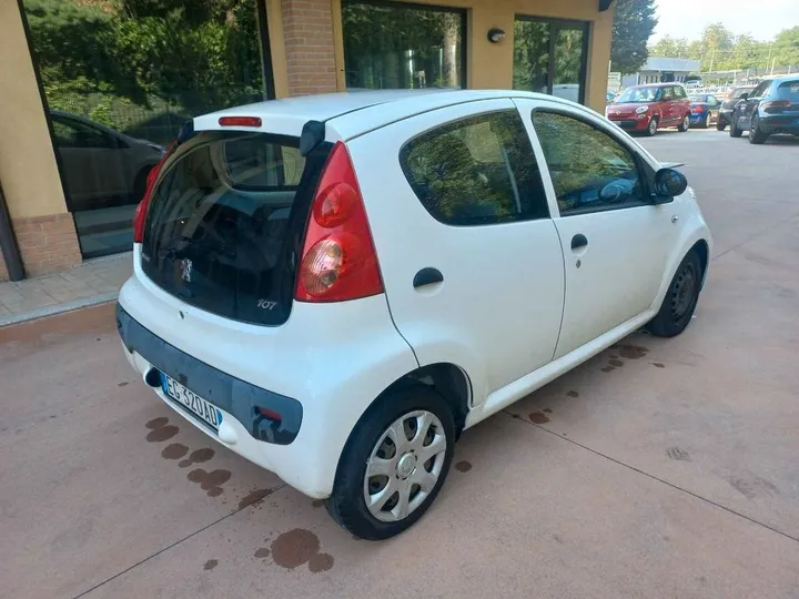 Peugeot 107