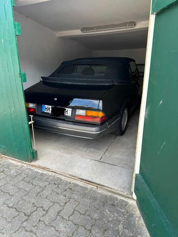 Saab 900