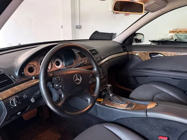 Mercedes-Benz E 320