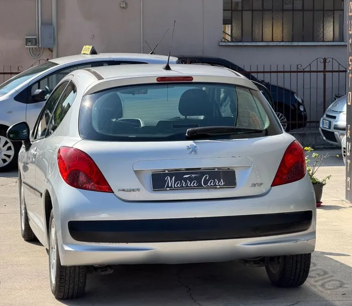 Peugeot 207