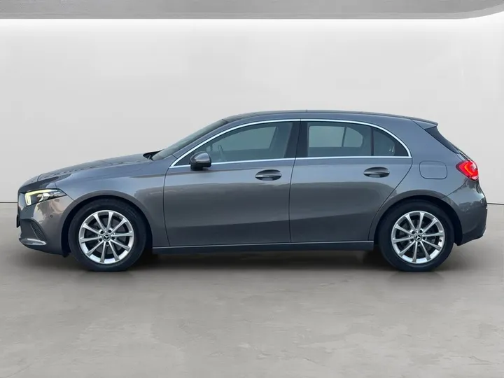 Mercedes-Benz A 220