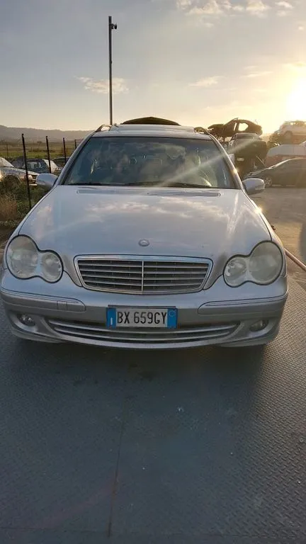 Mercedes-Benz C 200