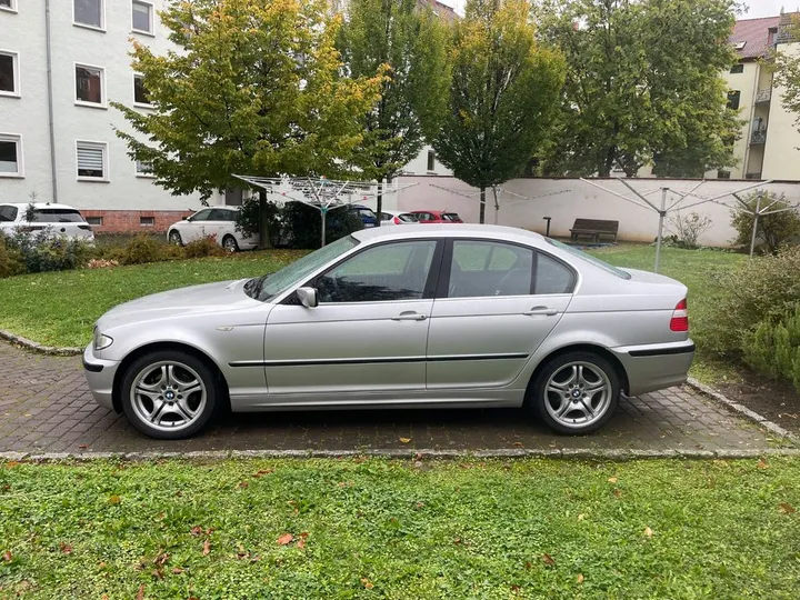 BMW 320