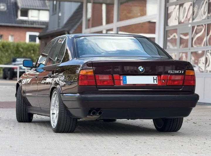BMW 530