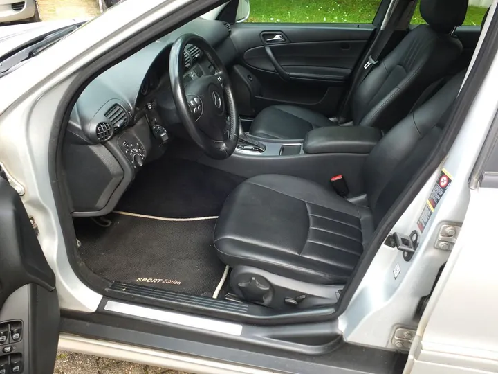 Mercedes-Benz C 200