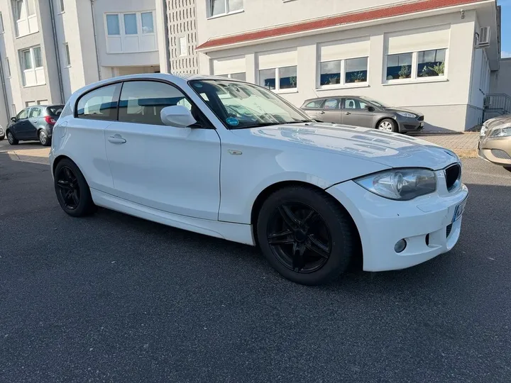BMW 118