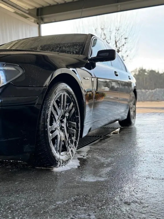 BMW 730