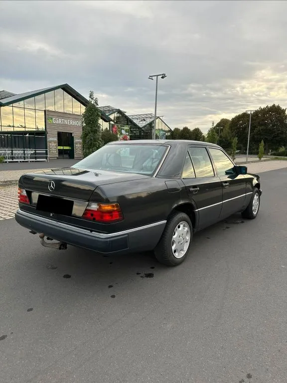 Mercedes-Benz 250
