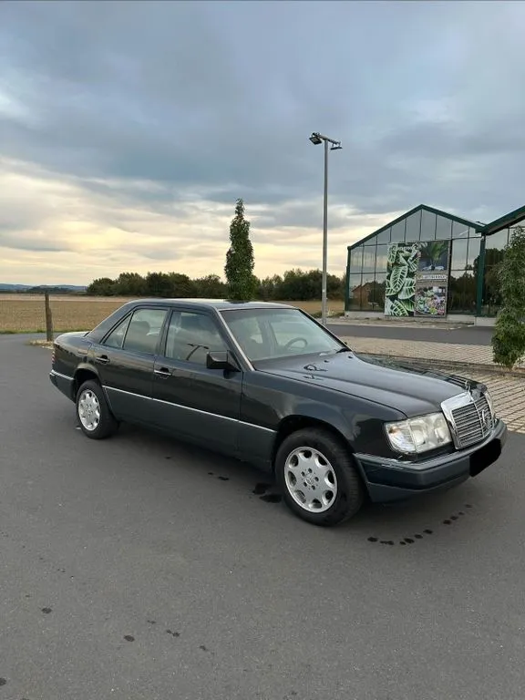 Mercedes-Benz 250