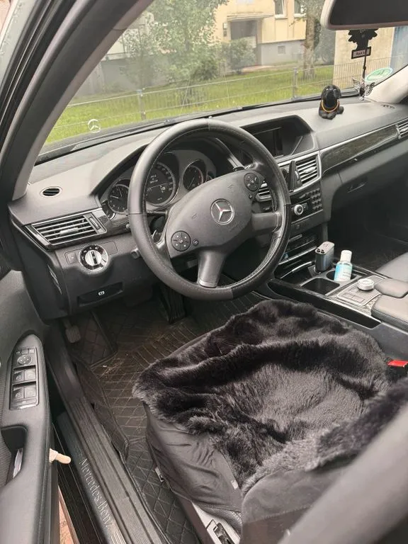 Mercedes-Benz E 350