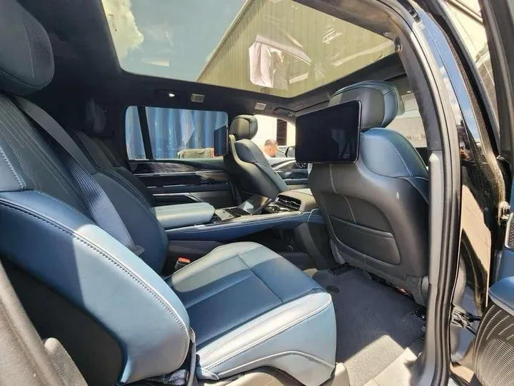 Cadillac Escalade