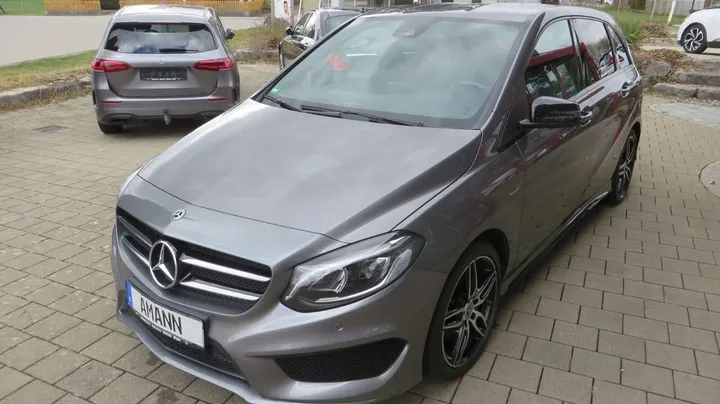 Mercedes-Benz B 200