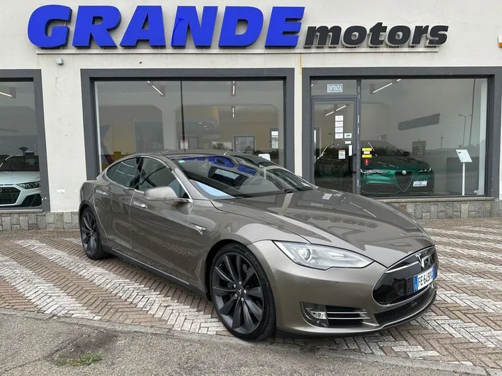 Tesla Model S