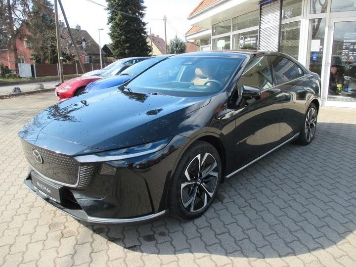 Mazda 6e