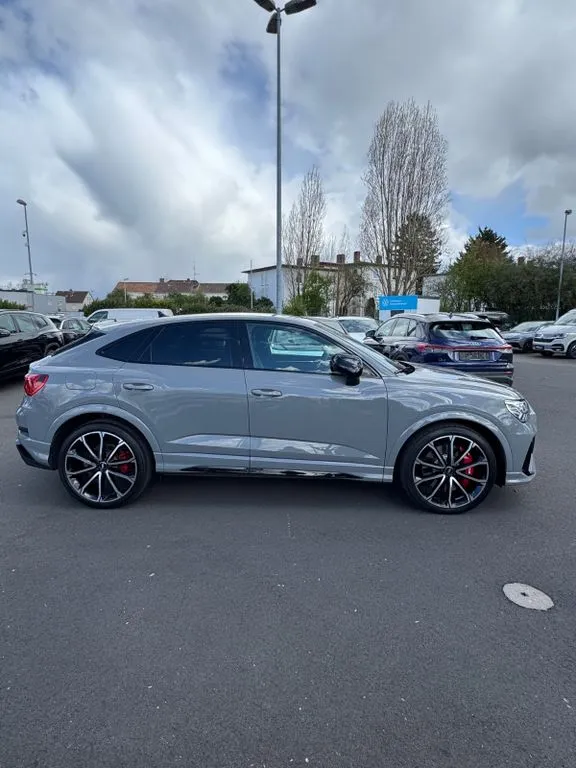 Audi RSQ3