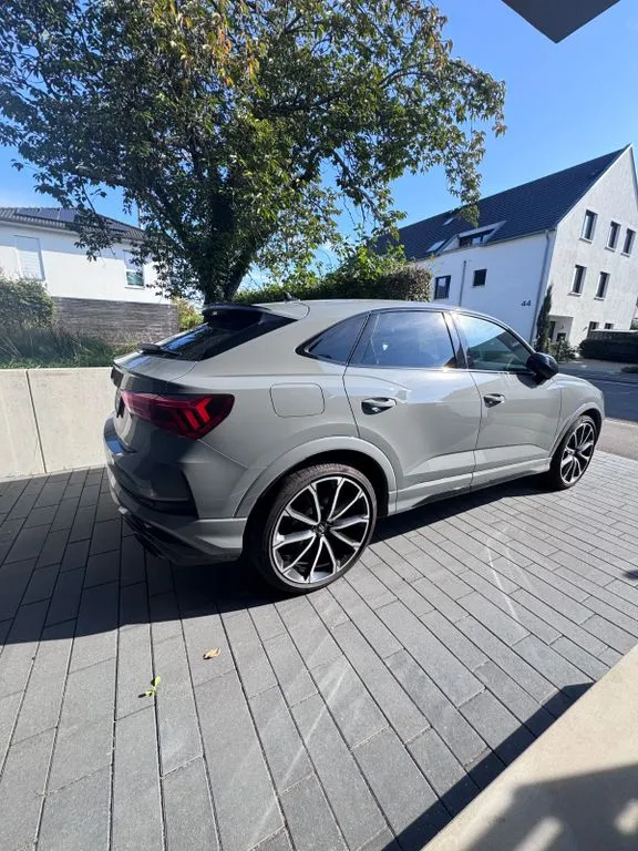 Audi RSQ3