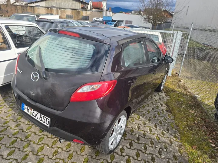 Mazda 2