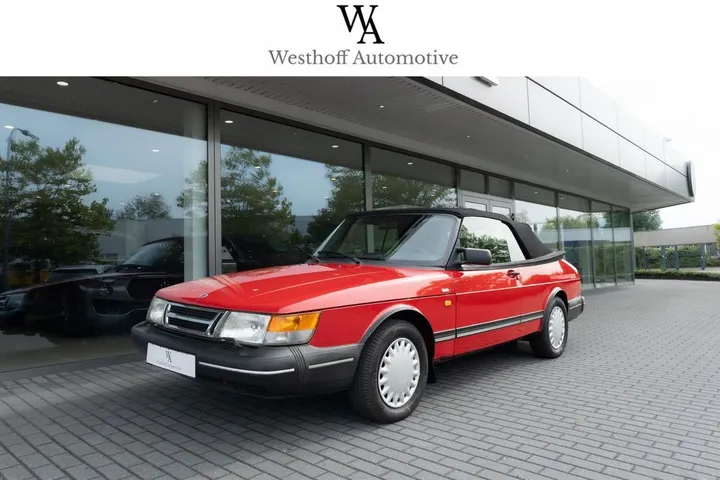 Saab 900