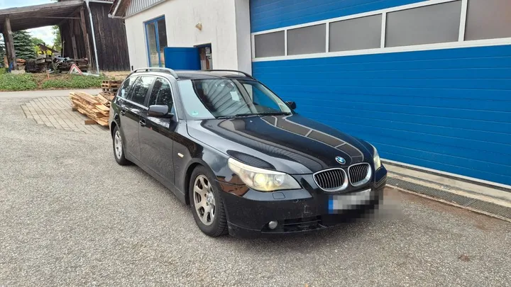BMW 525