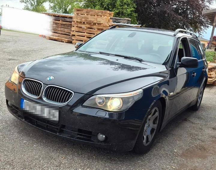 BMW 525